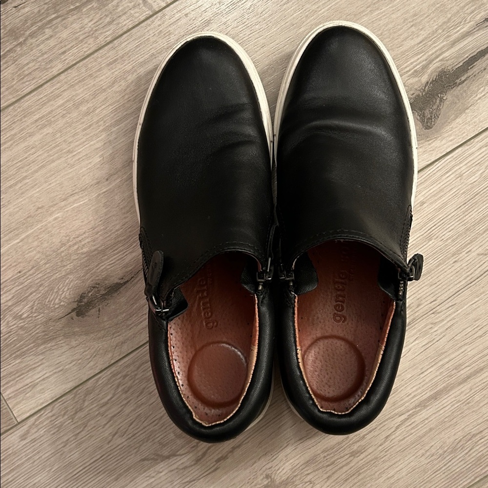 Gentle Souls Lowe Black Leather Slip On, Zip Up Sneakers - Picture 6 of 13